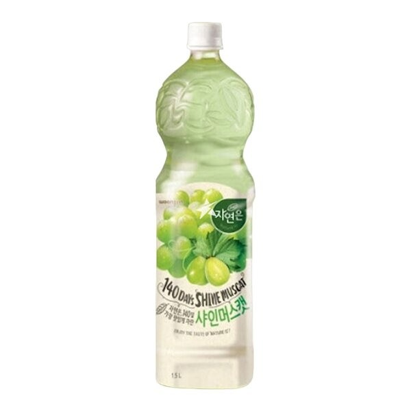 Напиток Nature's со вкусом зеленого винограда Woongjin, 1,5 л